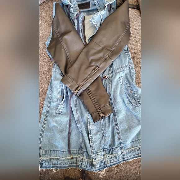 BlankNYC Denim Jacket Size MEDIUM - Picture 4 of 6